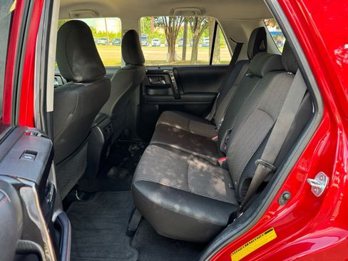 Used 2021 Toyota 4Runner TRD Off-Road image 18