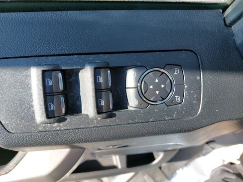 Used 2015 Ford F150 Lariat image 29