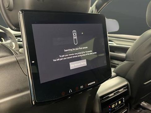 Used 2024 Jeep Wagoneer L Series II w/ Convenience Group I image 7