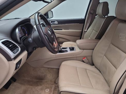 Used 2018 Jeep Grand Cherokee Overland AWD/4WD image 17