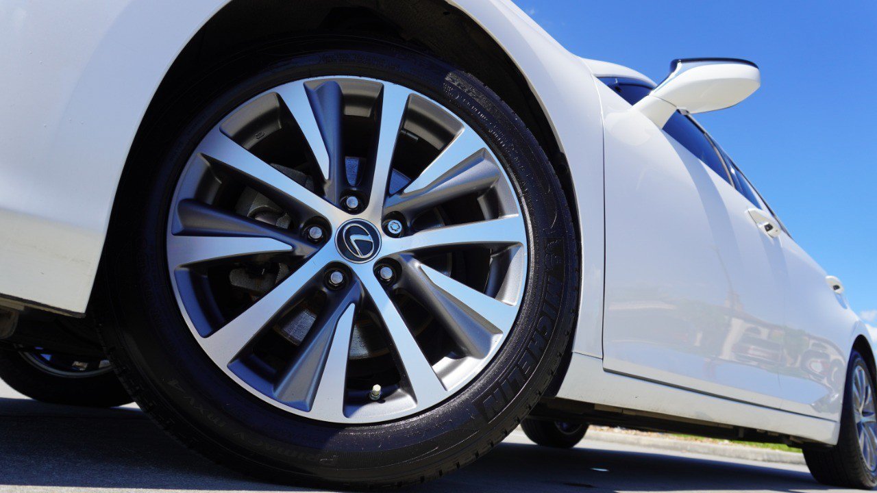 Used 2019 Lexus ES 350 w/ Premium Package FWD image 11