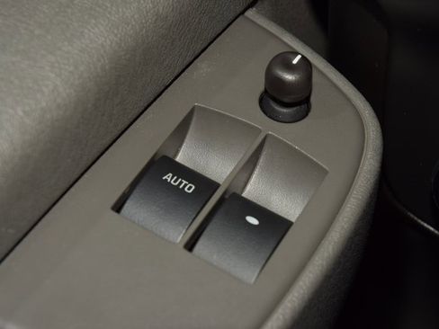 Used 2025 Chevrolet Express 3500 LS image 29