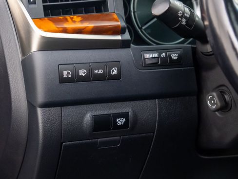 Used 2016 Lexus LX 570 4WD image 18