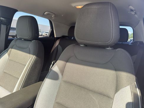 Certified 2023 Chevrolet TrailBlazer LT AWD/4WD image 28