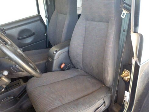 Used 2003 Jeep Wrangler Rubicon image 4