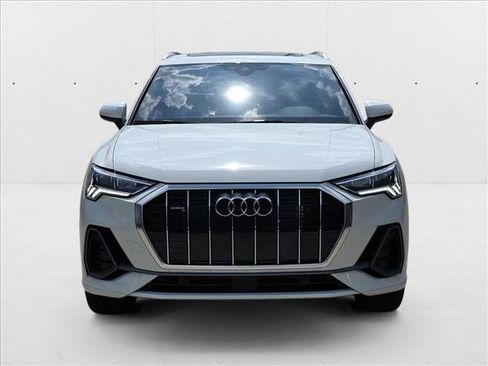 New 2025 Audi Q3 2.0T Premium image 2