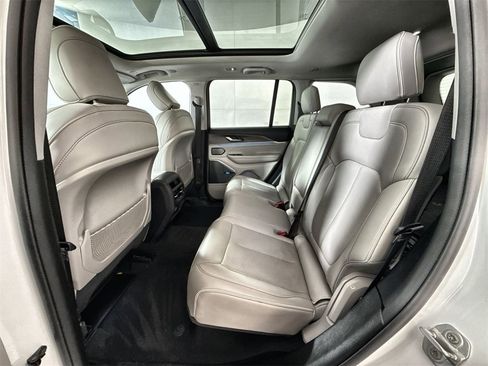 Used 2023 Jeep Grand Cherokee Overland image 25