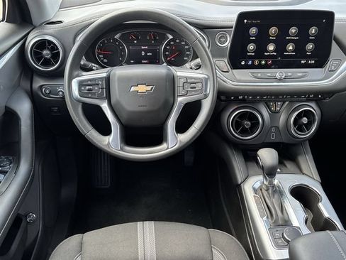 Used 2024 Chevrolet Blazer LT w/ Convenience Package FWD image 12