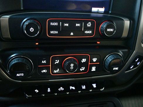 Used 2015 GMC Sierra 2500 Denali w/ Duramax Plus Package image 41