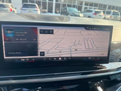 Used 2025 BMW X5 M60i w/ Executive Package image 11