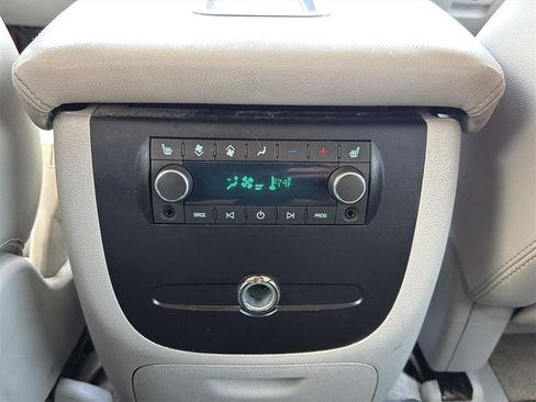 Used 2007 Chevrolet Tahoe LTZ w/ LTZ Preferred Equipment Group image 19