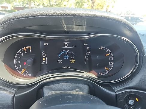 Used 2018 Jeep Grand Cherokee High Altitude AWD/4WD image 12