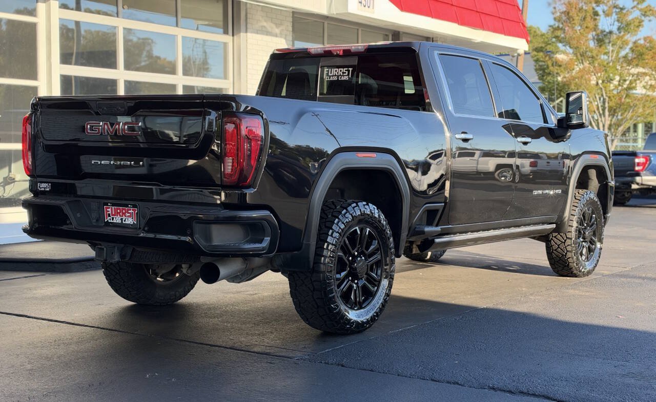 Used 2023 GMC Sierra 3500 Denali w/ Denali Black Diamond Edition AWD/4WD image 3
