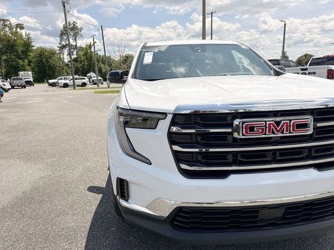 Used 2025 GMC Acadia Elevation AWD/4WD image 10