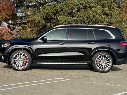New 2025 Mercedes-Benz GLS 63 AMG 4MATIC image 2