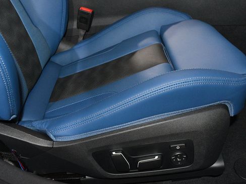 Used 2025 BMW M3 Competition AWD/4WD image 14