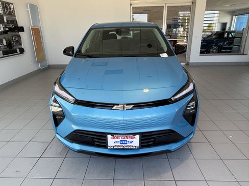 New 2027 Chevrolet Bolt LT w/ Comfort Package FWD image 5