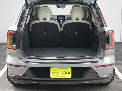 Used 2025 Volvo EX90 Ultra AWD/4WD image 10