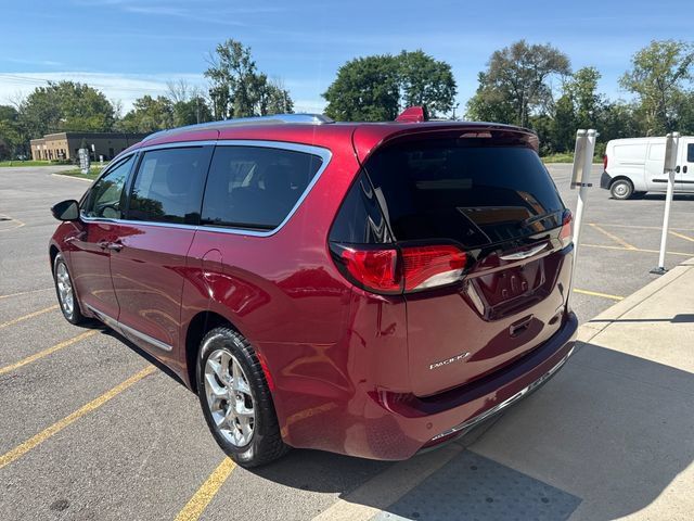 Used 2018 Chrysler Pacifica Limited FWD image 7