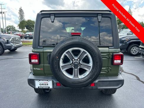 Used 2021 Jeep Wrangler Unlimited Sahara AWD/4WD image 18