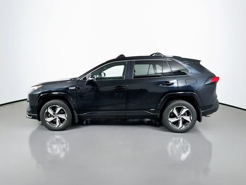 Used 2023 Toyota RAV4 SE w/ Weather & Moonroof Package AWD/4WD image 3