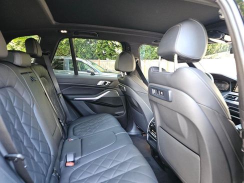 Used 2023 BMW X5 xDrive40i w/ Climate Comfort Package AWD/4WD image 14
