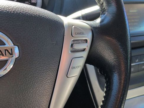 Used 2015 Nissan Sentra SR w/ SR Premium Package FWD image 23