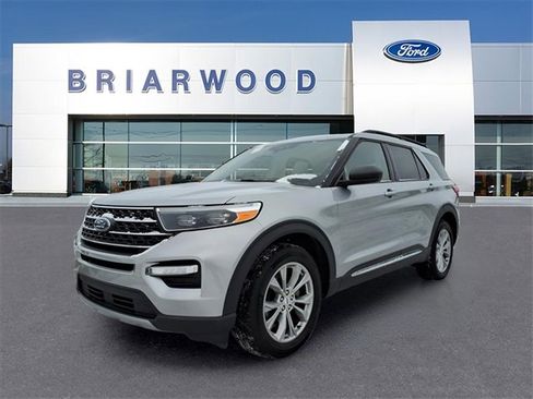 Certified 2023 Ford Explorer XLT w/ Equipment Group 202A image 1