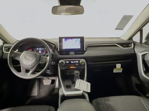 New 2025 Toyota RAV4 XLE image 27