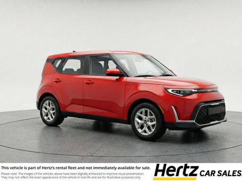 Used 2025 Kia Soul LX w/ LX Technology Package FWD image 1