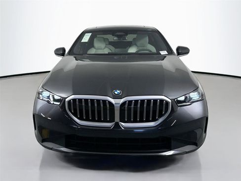 Certified 2026 BMW 530i w/ Premium Package RWD image 2