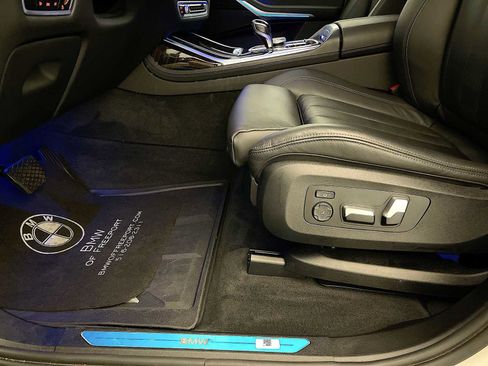 Used 2021 BMW X7 xDrive40i image 10