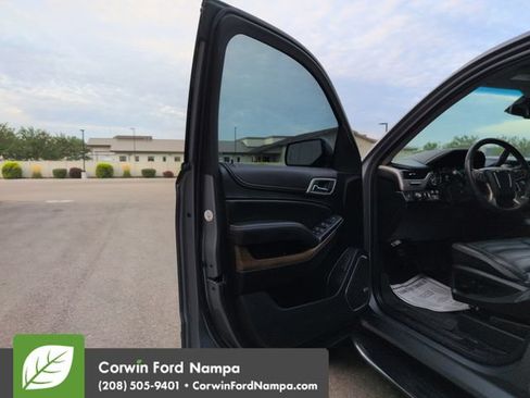 Used 2019 GMC Yukon Denali AWD/4WD image 10