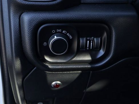 Used 2020 RAM 5500 Tradesman image 21