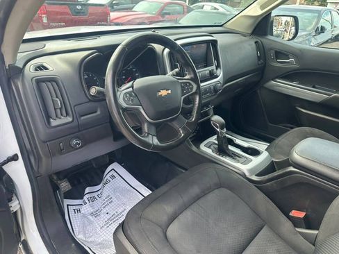 Used 2022 Chevrolet Colorado LT w/ Fleet Safety Package RWD image 12
