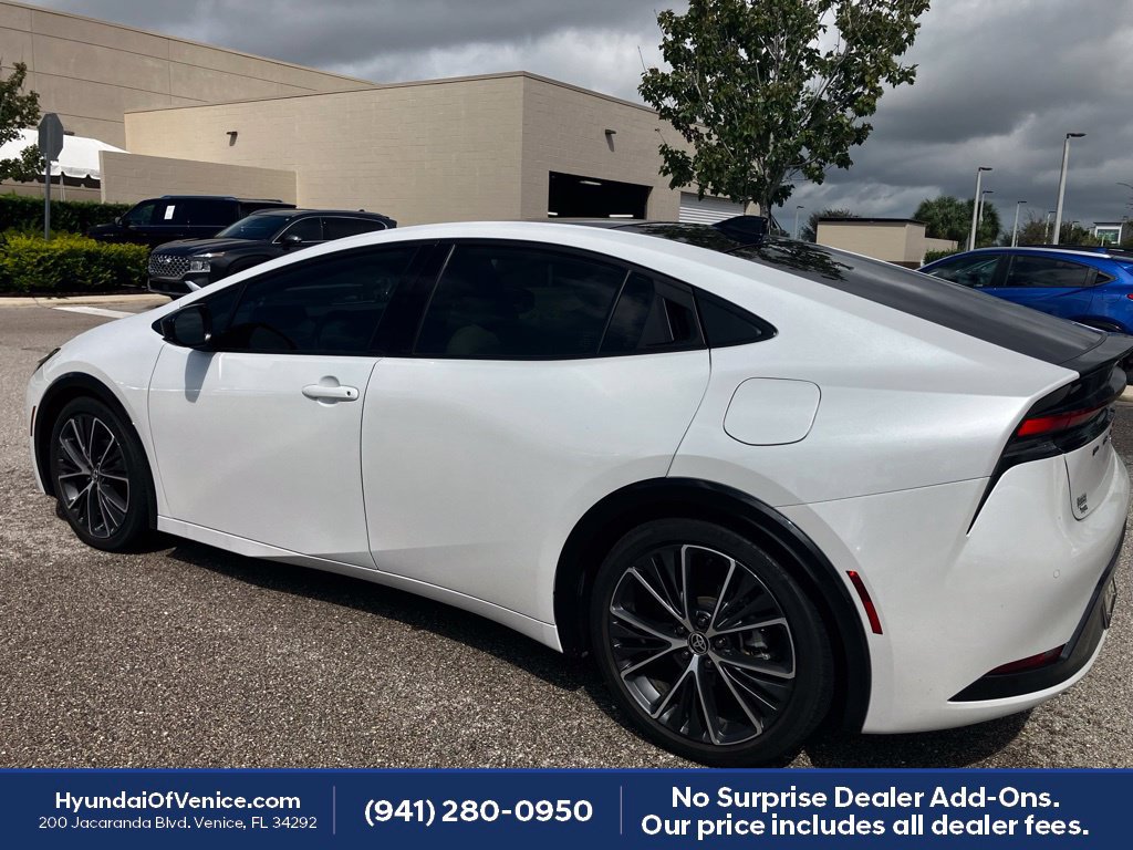 Used 2023 Toyota Prius Limited FWD image 10