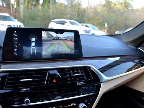 Used 2017 BMW 530i image 19