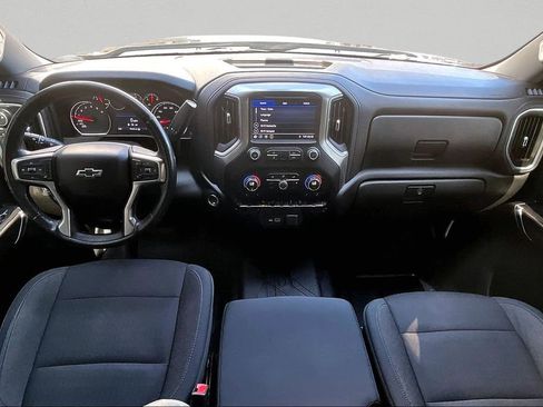 Used 2019 Chevrolet Silverado 1500 LT Trail Boss w/ Convenience Package image 9