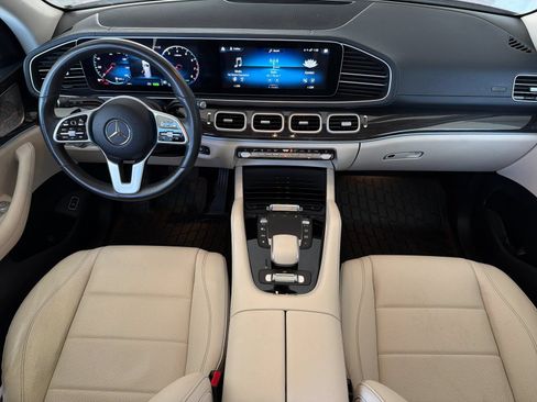Used 2022 Mercedes-Benz GLS 450 4MATIC image 13
