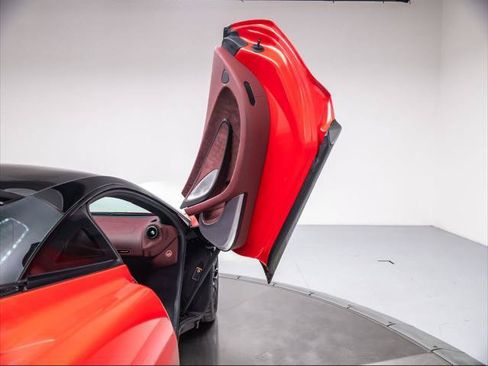 Used 2023 McLaren GT RWD image 37
