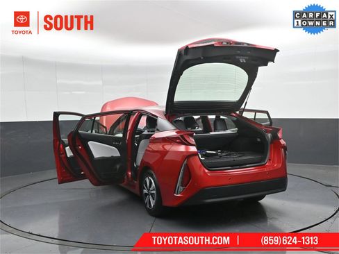 Used 2018 Toyota Prius Prime Advanced image 61