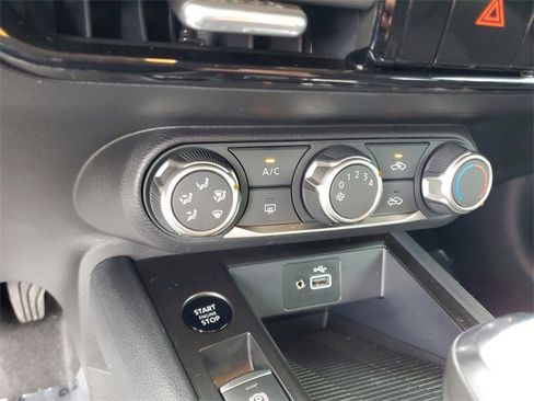 Used 2025 Nissan Kicks S image 18