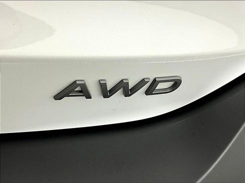 Certified 2025 Nissan Kicks SV w/ SV Premium Package AWD/4WD image 24