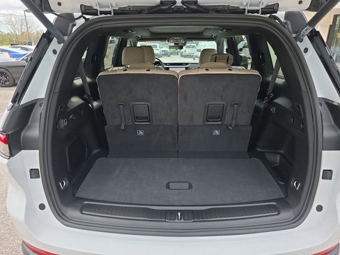 New 2026 Jeep Grand Cherokee L Limited image 36