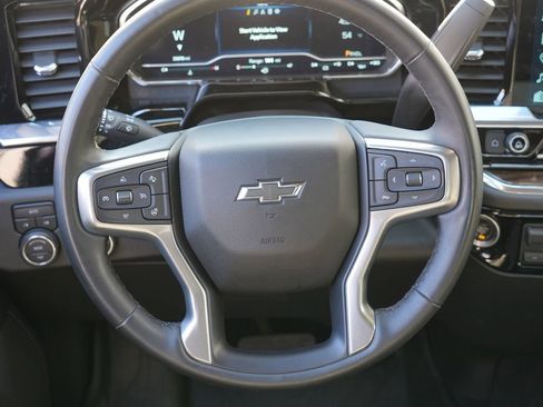 Used 2024 Chevrolet Silverado 1500 RST image 25