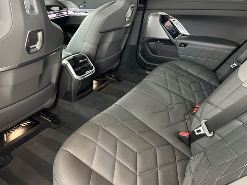 Certified 2023 BMW 740i RWD image 26