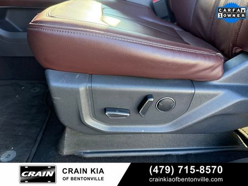 Used 2024 Ford Expedition Limited image 12