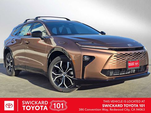 New 2025 Toyota Crown Signia image 1