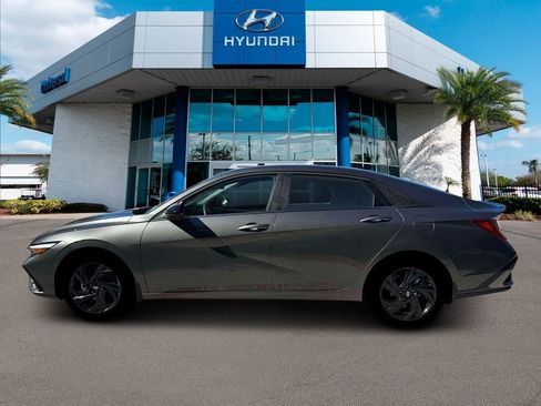 New 2026 Hyundai Elantra SEL Sport Premium FWD image 3