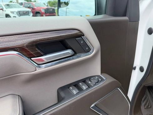 Used 2023 Chevrolet Silverado 1500 RST w/ LPO, Dark Essentials Package AWD/4WD image 13